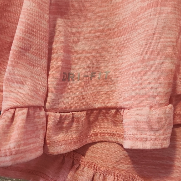 Nike Dri-Fit Pink Hooded Shirt with Ruffle Hem size Small - Picture 5 of 5